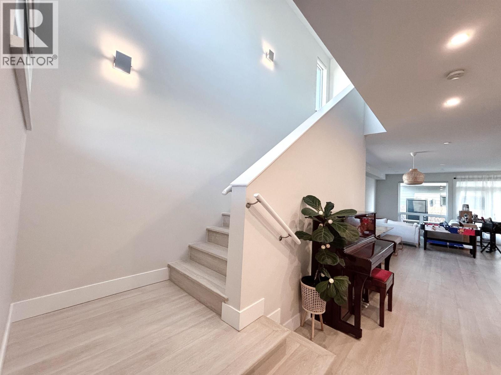 4766 Spruce Way, Tsawwassen, British Columbia  V4M 0A8 - Photo 5 - R3086597