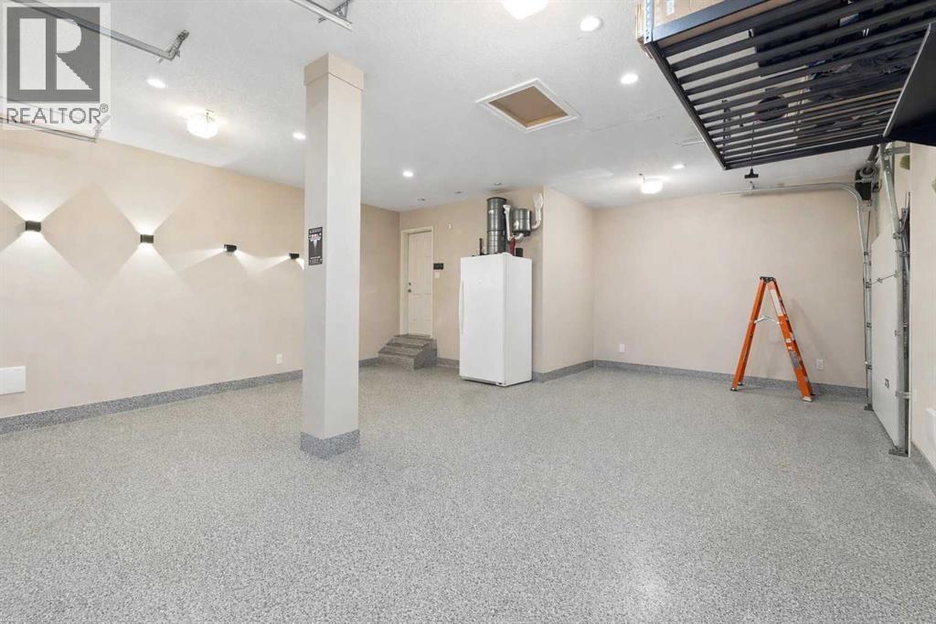 800 E Lakeview Road, Chestermere, Alberta  T1X 1R2 - Photo 44 - A2287110