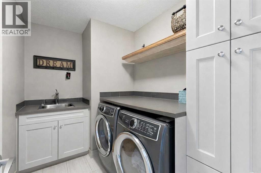 800 E Lakeview Road, Chestermere, Alberta  T1X 1R2 - Photo 25 - A2287110