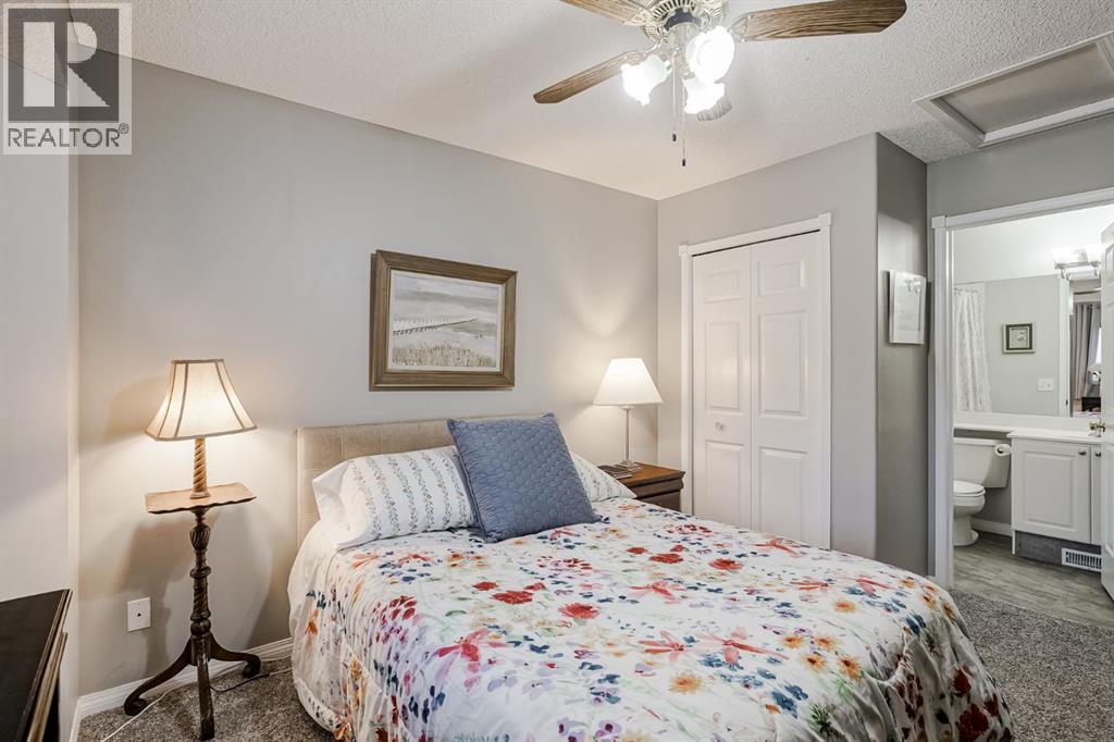 25, 200 Sandstone Drive NW, Calgary, Alberta  T3K 4N7 - Photo 27 - A2302667