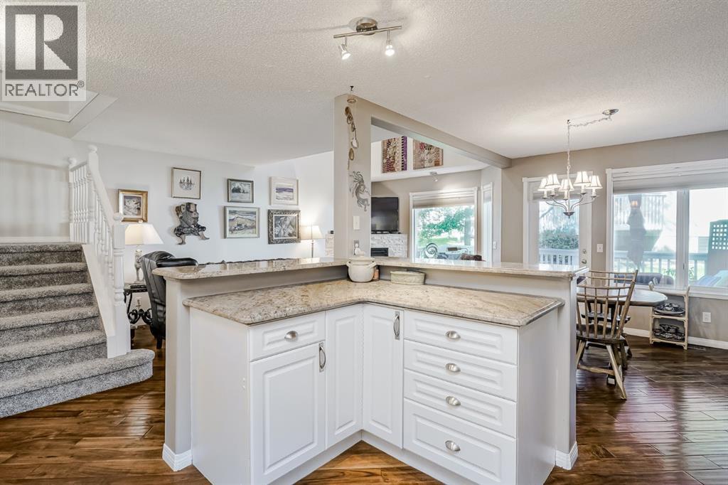 25, 200 Sandstone Drive NW, Calgary, Alberta  T3K 4N7 - Photo 15 - A2302667