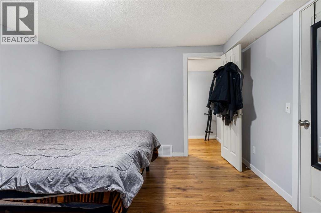 12 Edgedale Way Nw, Calgary, Alberta  T3A 2P8 - Photo 19 - A2304934