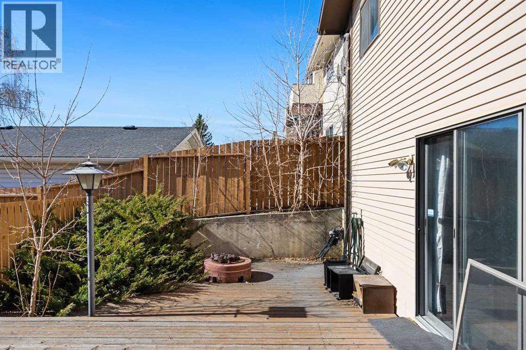 12 Edgedale Way Nw, Calgary, Alberta  T3A 2P8 - Photo 27 - A2304934