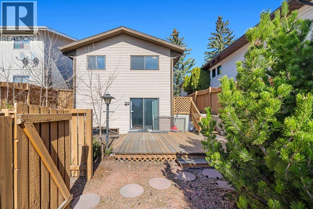 12 Edgedale Way Nw, Calgary, Alberta  T3A 2P8 - Photo 26 - A2304934