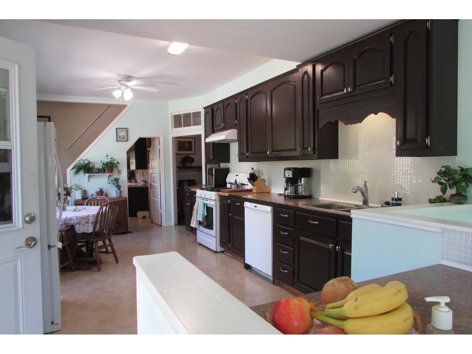 44387 South Sumas Road, Sardis West Vedder, Chilliwack, British Columbia  V2R 4B7 - Photo 3 - R3113329