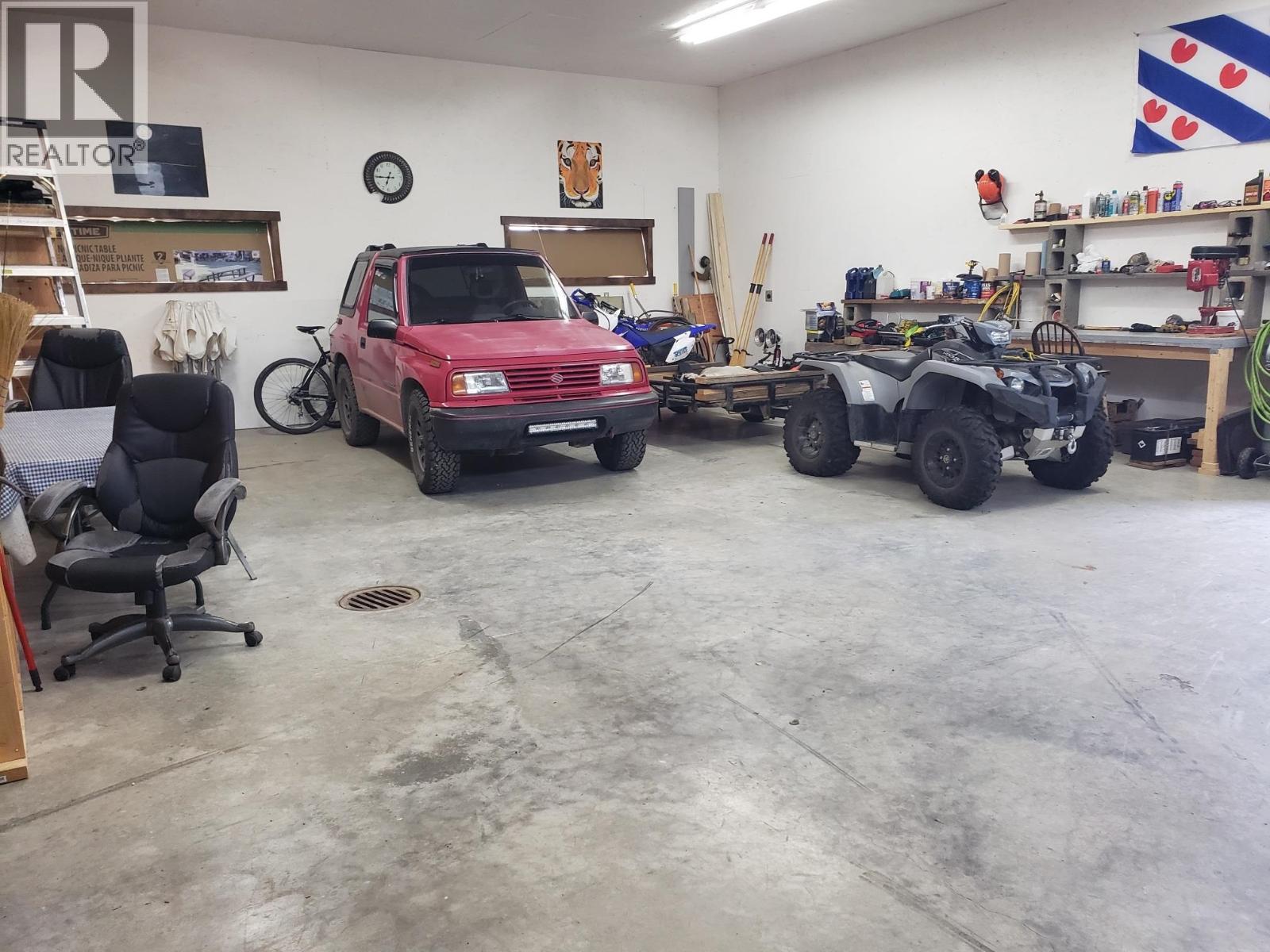 7461 Gauthier Road, Lone Butte, British Columbia  V0K 1X3 - Photo 4 - R3110202