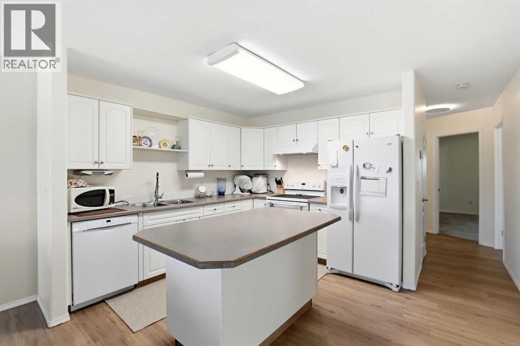 4823 45 Avenue, Innisfail, Alberta  T4G 1P3 - Photo 13 - A2304450