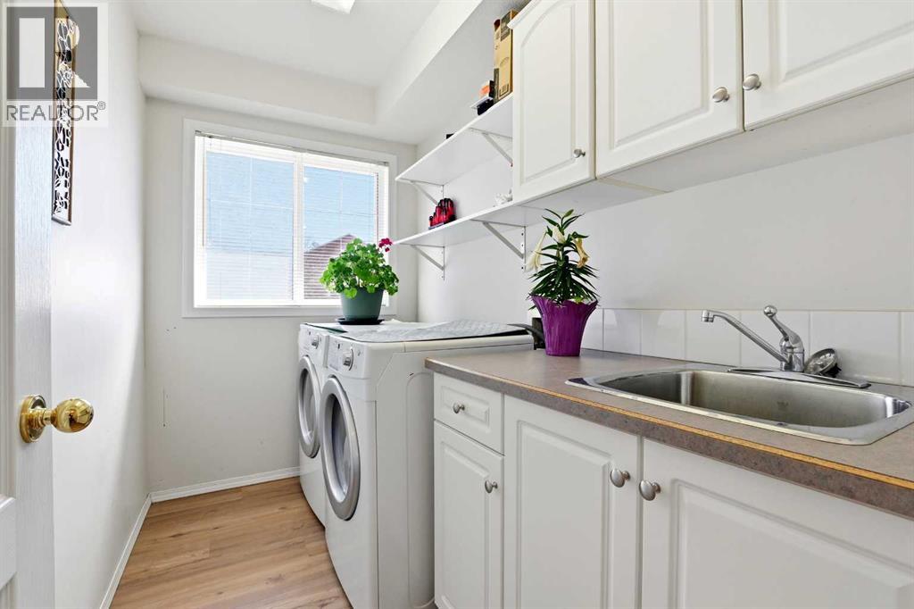 4823 45 Avenue, Innisfail, Alberta  T4G 1P3 - Photo 23 - A2304450