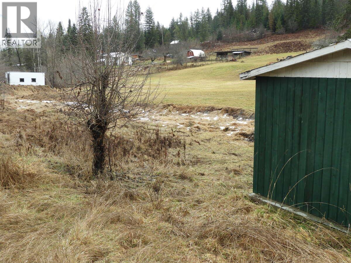 6904 Highway 6, Appledale, British Columbia  V0G 2J0 - Photo 17 - 10371217