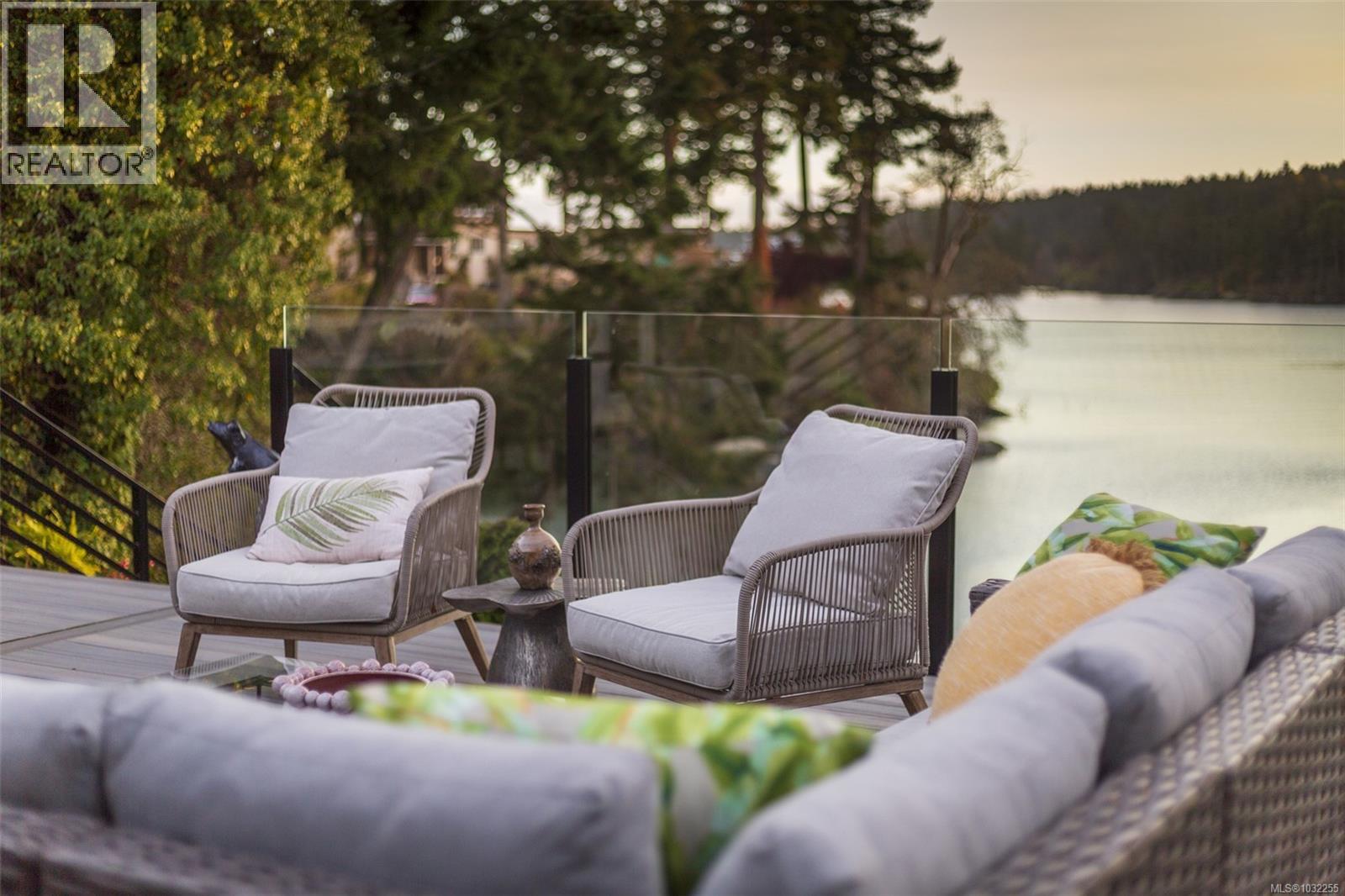 41 Tovey Cres, View Royal, British Columbia  V9B 1A4 - Photo 45 - 1032255