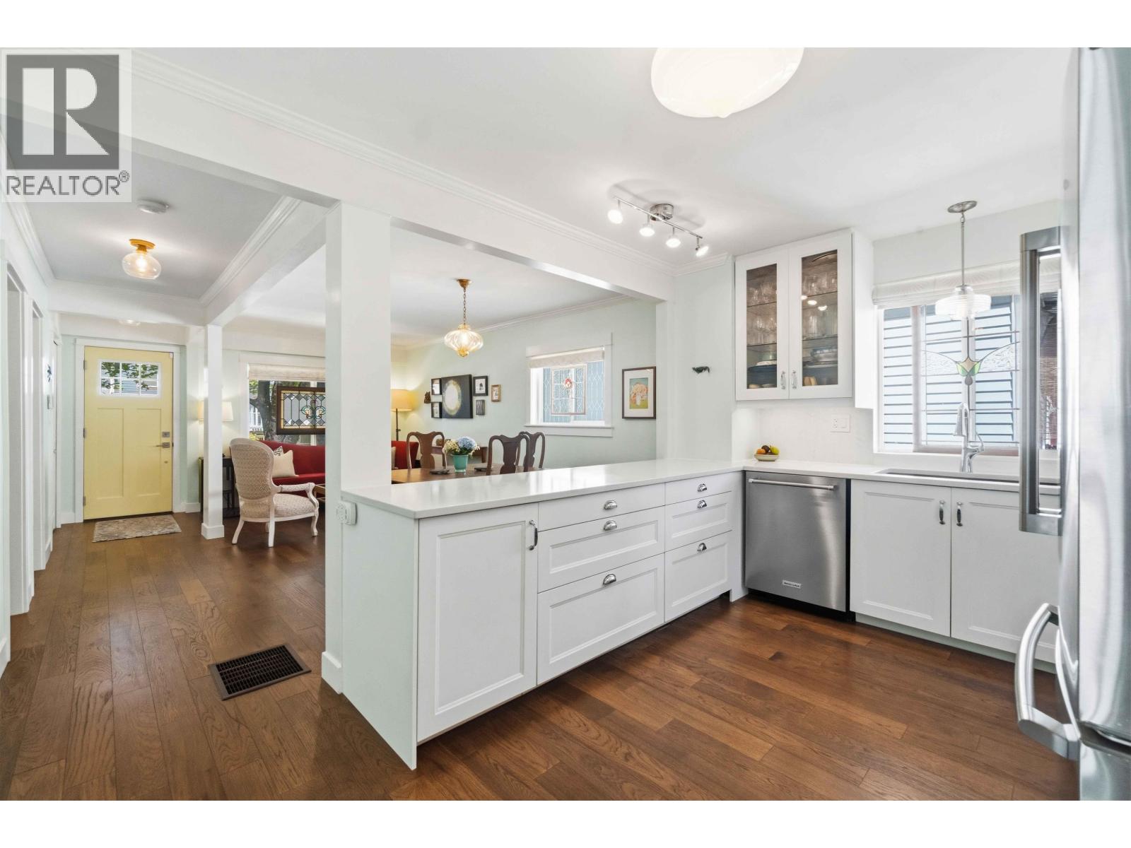 4322 Welwyn Street, Vancouver, British Columbia  V5N 3Z4 - Photo 10 - R3115632