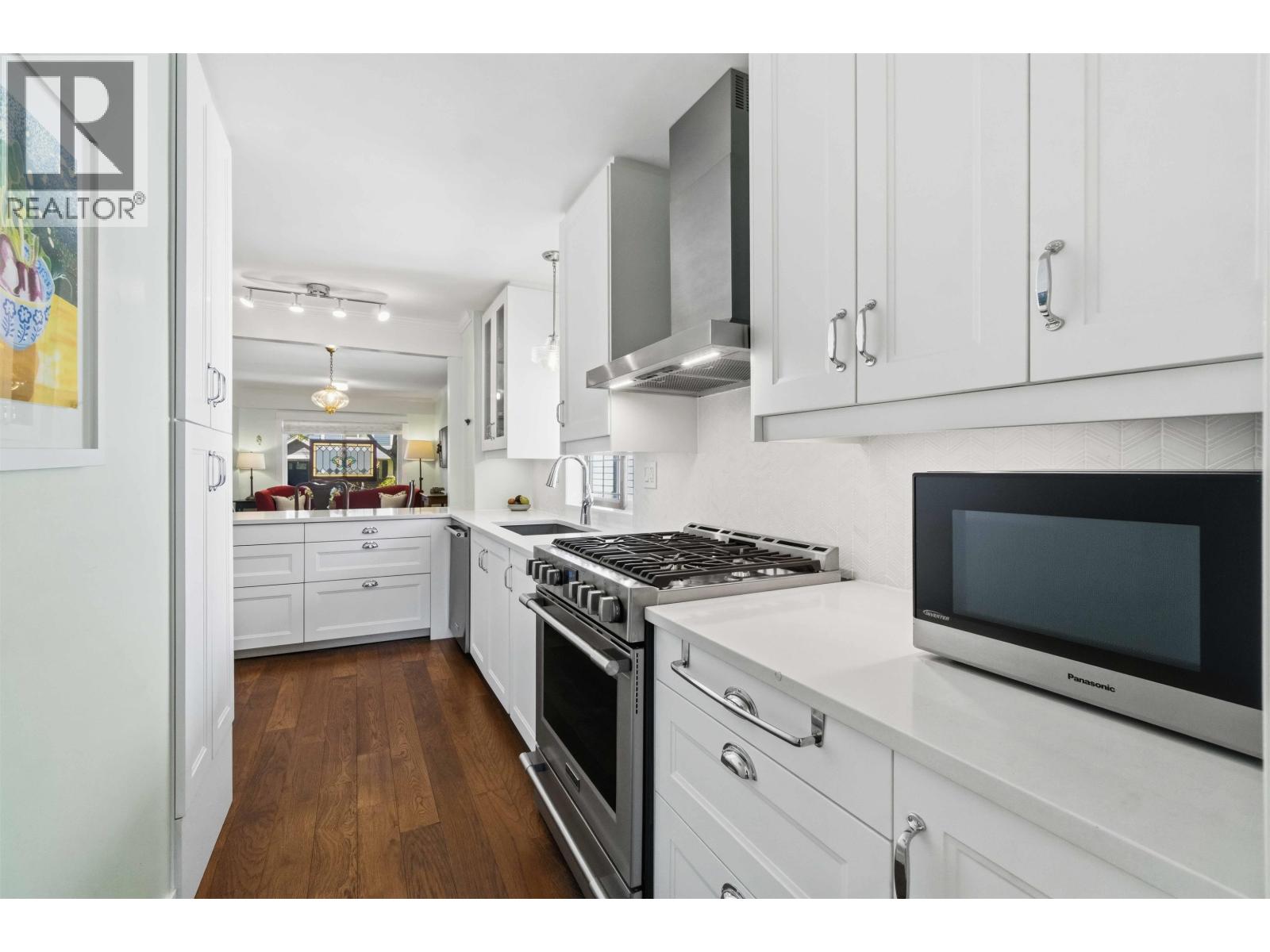 4322 Welwyn Street, Vancouver, British Columbia  V5N 3Z4 - Photo 11 - R3115632