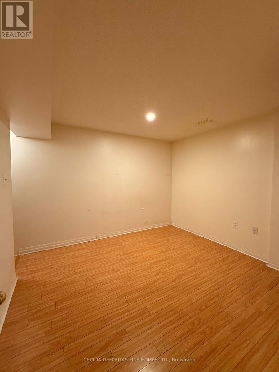 Bsmt - 294 Wildberry Crescent, Vaughan, Ontario  L4H 2H6 - Photo 8 - N12961942