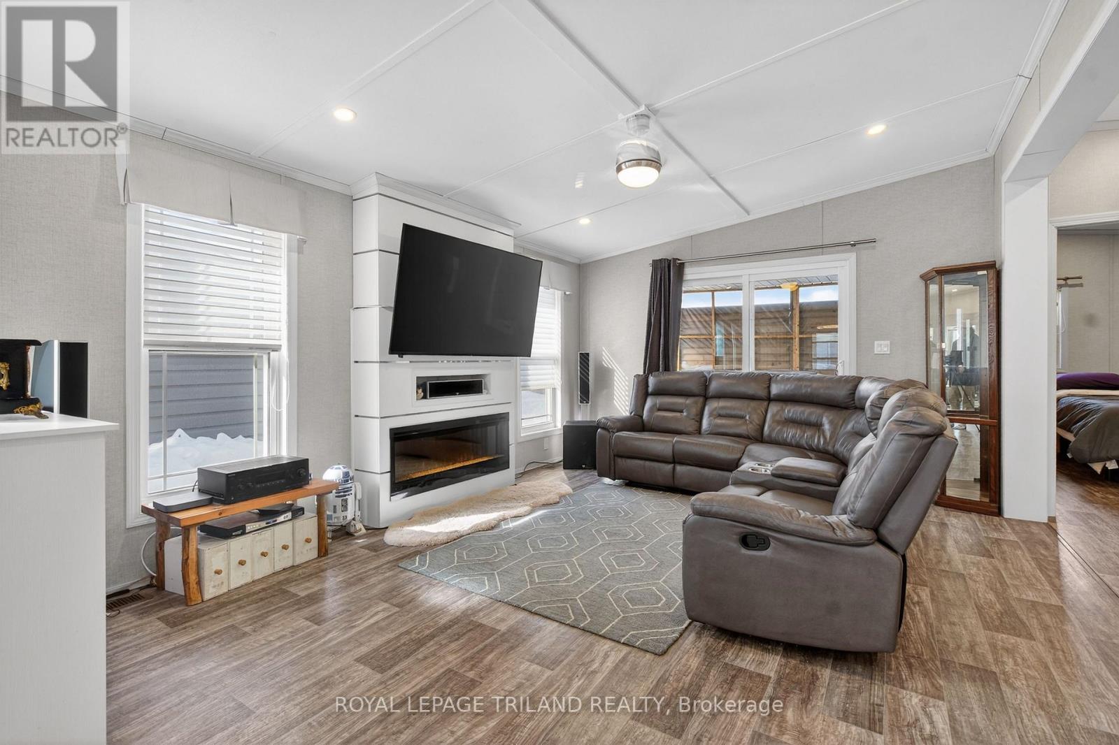 56 - 22790 Amiens Road, Middlesex Centre, Ontario  N0L 1R0 - Photo 13 - X12792770