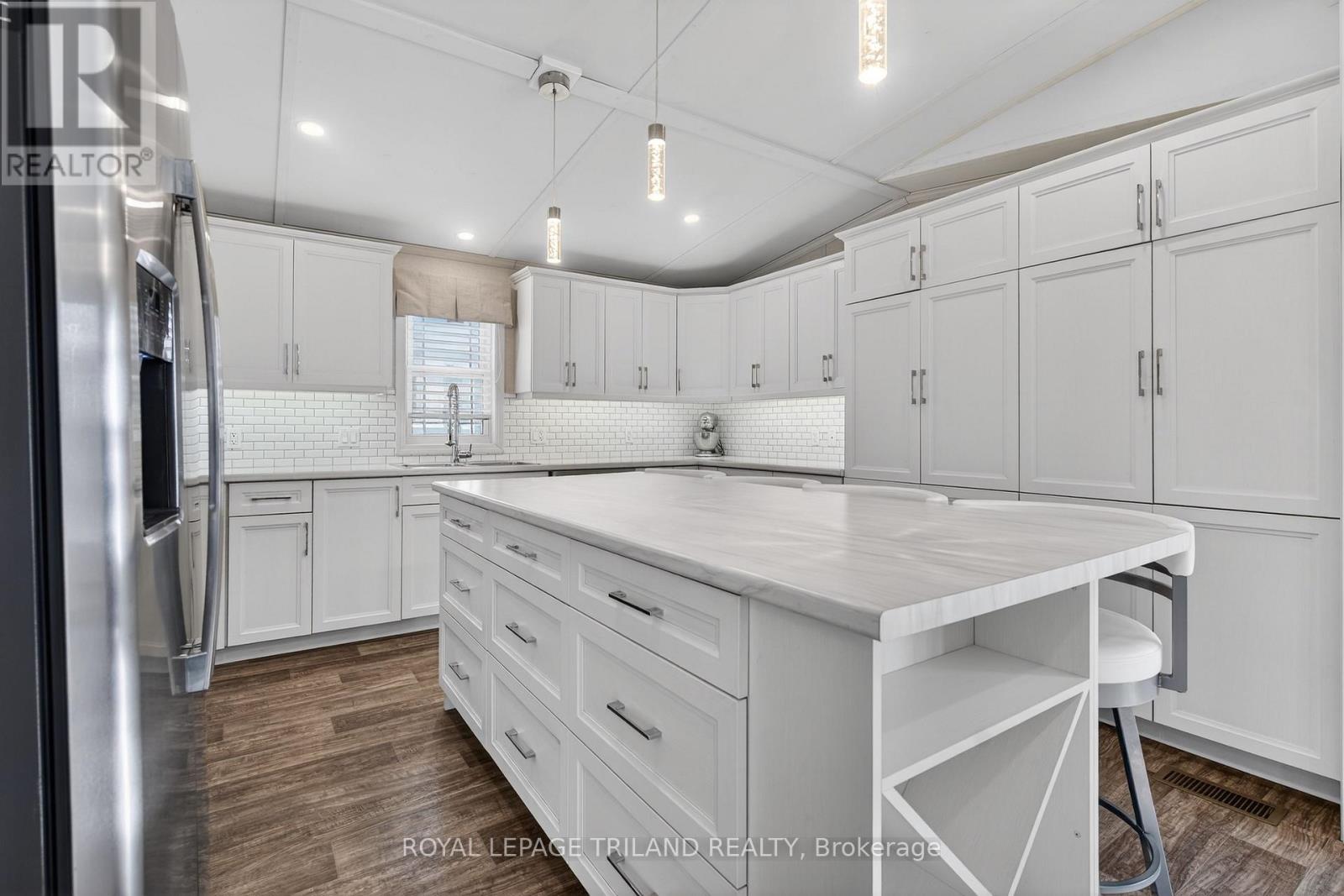 56 - 22790 Amiens Road, Middlesex Centre, Ontario  N0L 1R0 - Photo 10 - X12792770