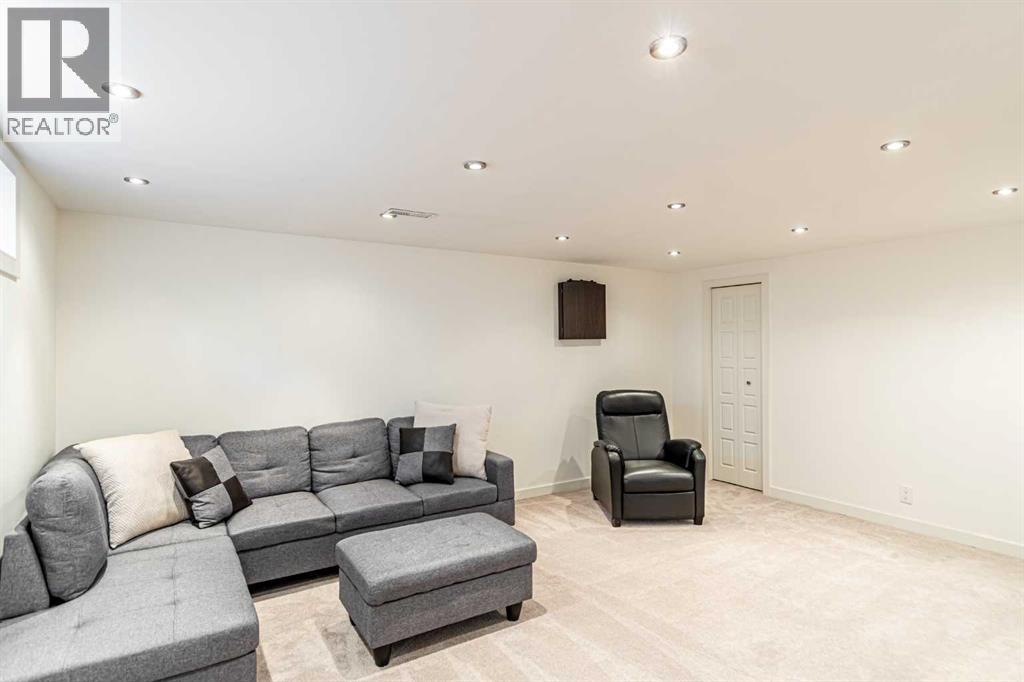 2536 Chicoutimi Drive Nw, Calgary, Alberta  T2L 0W5 - Photo 23 - A2297519