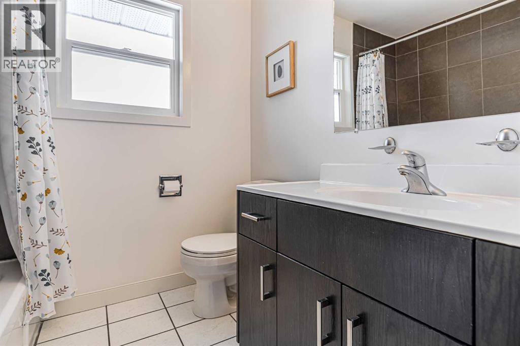 2536 Chicoutimi Drive Nw, Calgary, Alberta  T2L 0W5 - Photo 27 - A2297519