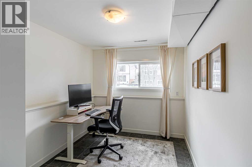 2536 Chicoutimi Drive Nw, Calgary, Alberta  T2L 0W5 - Photo 25 - A2297519