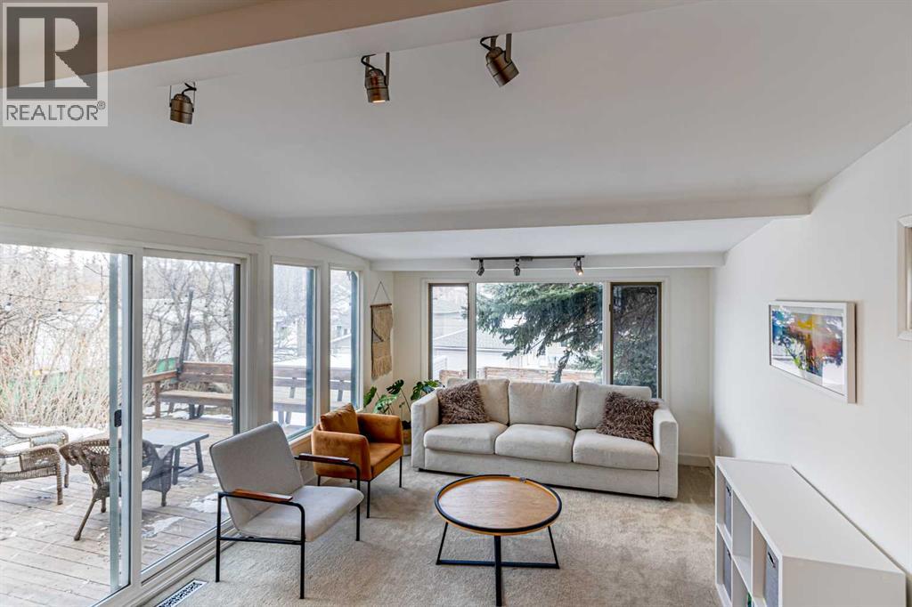 2536 Chicoutimi Drive Nw, Calgary, Alberta  T2L 0W5 - Photo 15 - A2297519