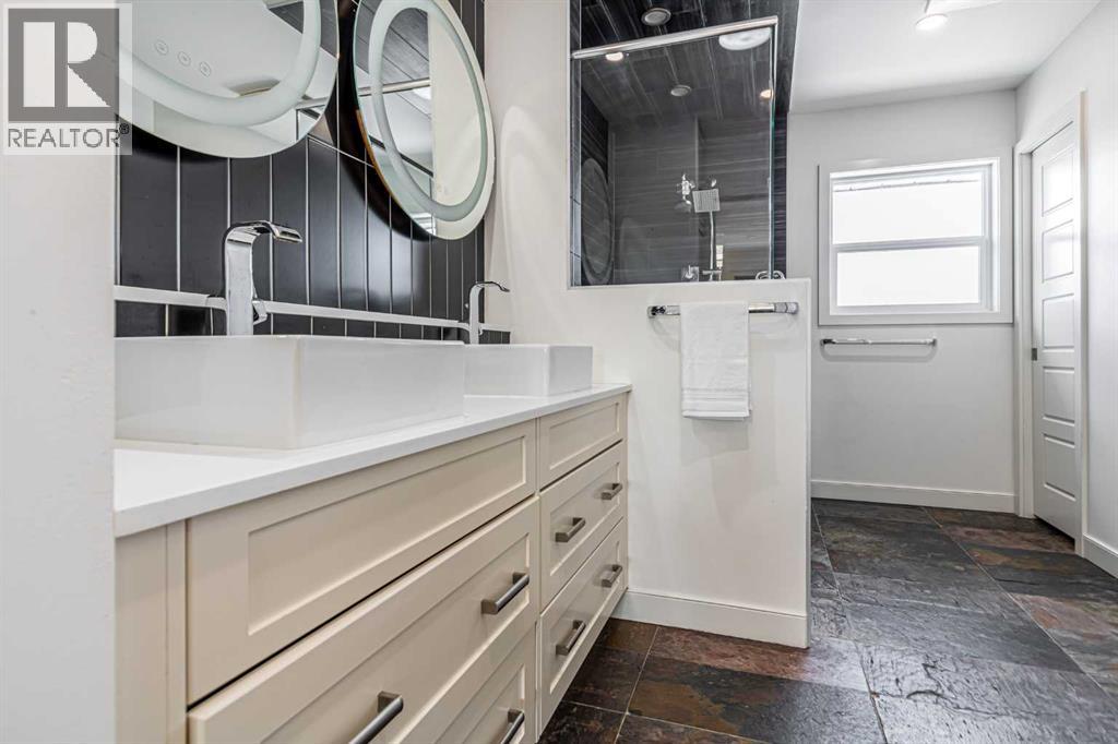 2536 Chicoutimi Drive Nw, Calgary, Alberta  T2L 0W5 - Photo 28 - A2297519