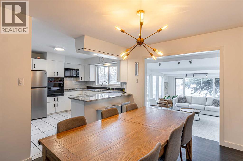 2536 Chicoutimi Drive Nw, Calgary, Alberta  T2L 0W5 - Photo 8 - A2297519