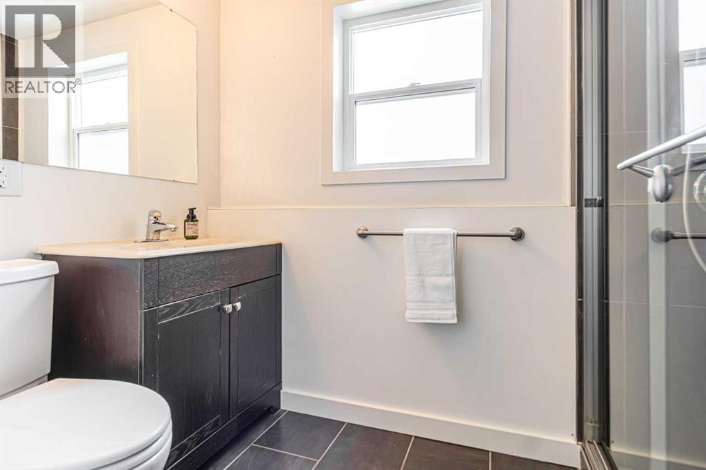 2536 Chicoutimi Drive Nw, Calgary, Alberta  T2L 0W5 - Photo 26 - A2297519