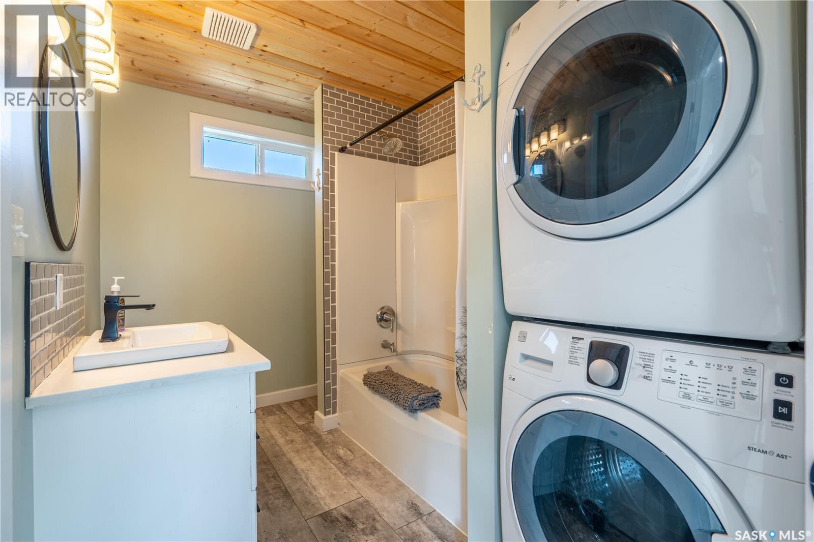 24 Lakeshore Drive, Loon Lake Rm No. 561, Saskatchewan  S0M 1L0 - Photo 12 - SK030489