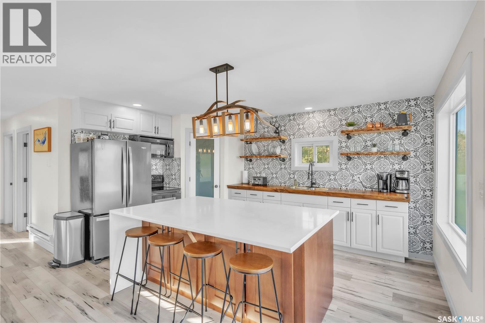 24 Lakeshore Drive, Loon Lake Rm No. 561, Saskatchewan  S0M 1L0 - Photo 3 - SK030489