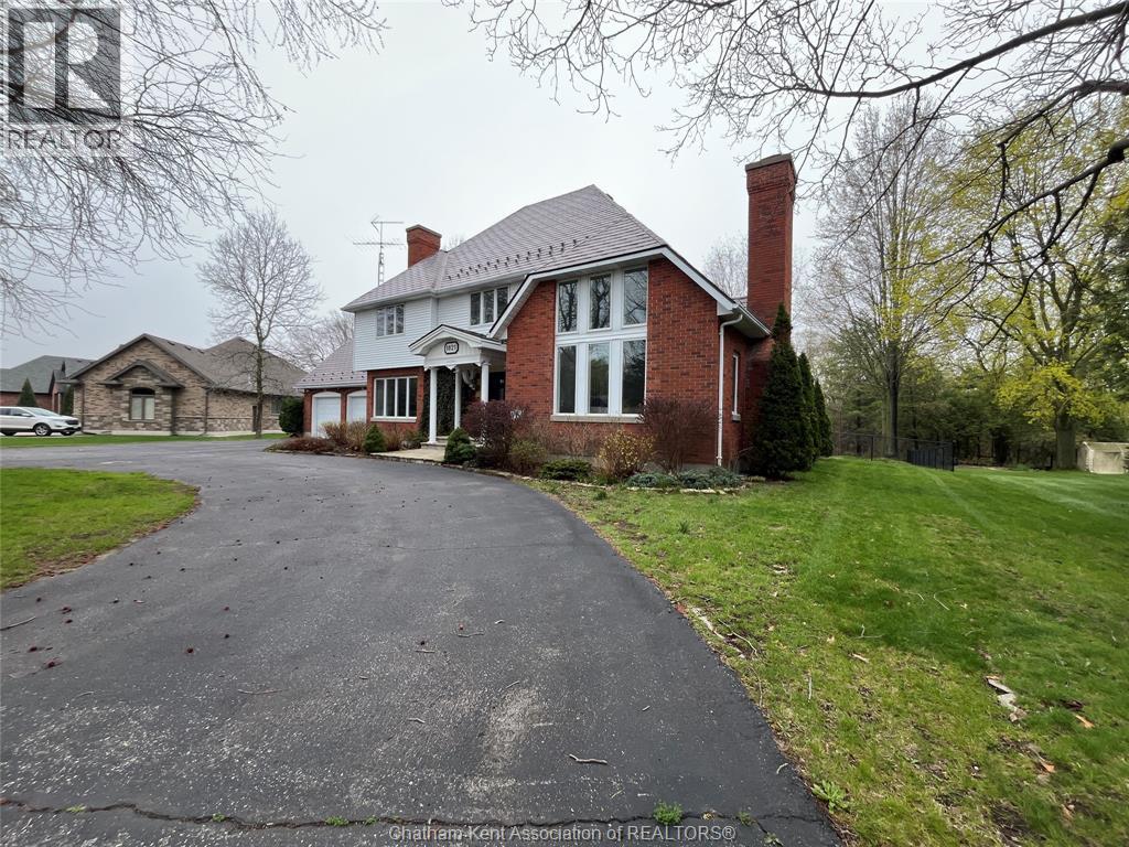 1821 Blackwell Road, Sarnia, Ontario  N7T 7H4 - Photo 3 - 26002515