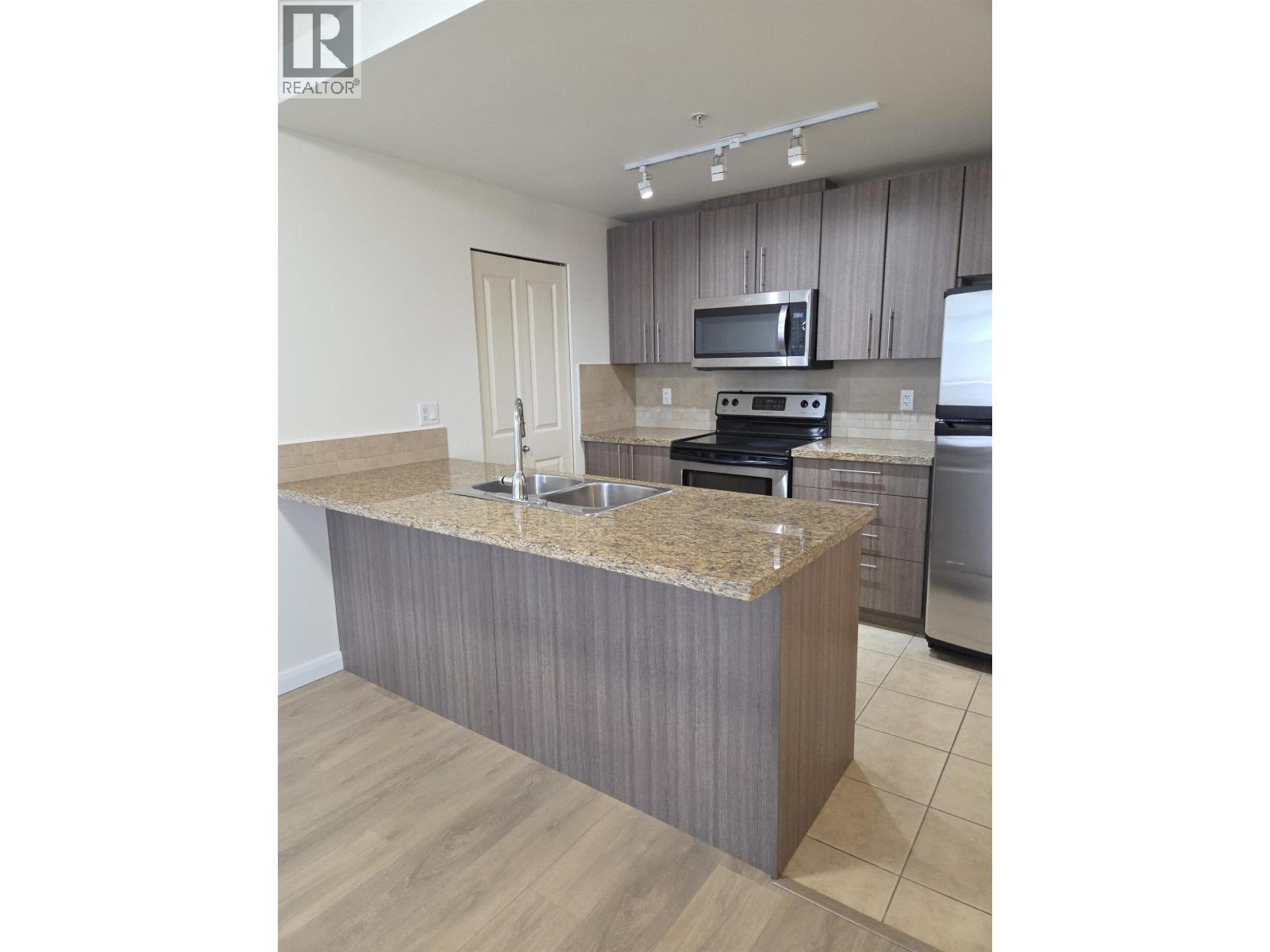 1005 898 CARNARVON STREET, New Westminster, British Columbia