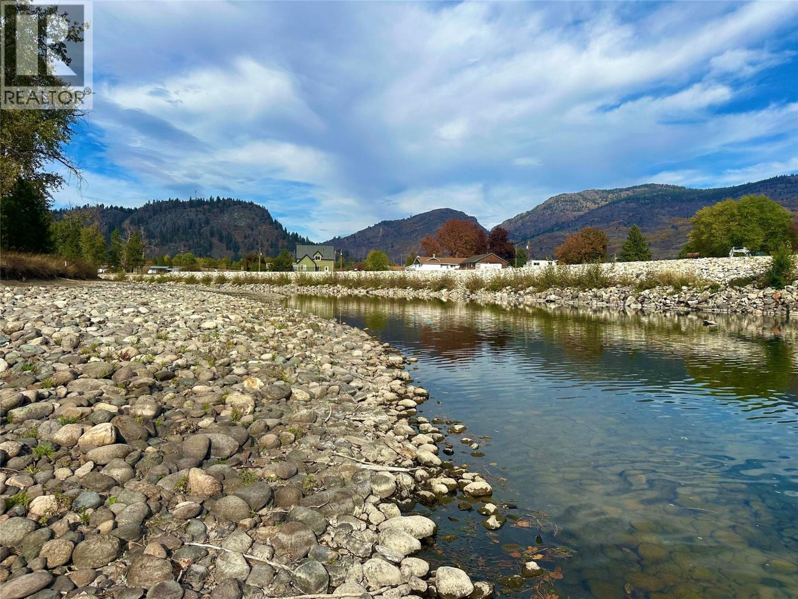 6380 12th Street, Grand Forks, British Columbia  V0H 1H0 - Photo 2 - 10384894