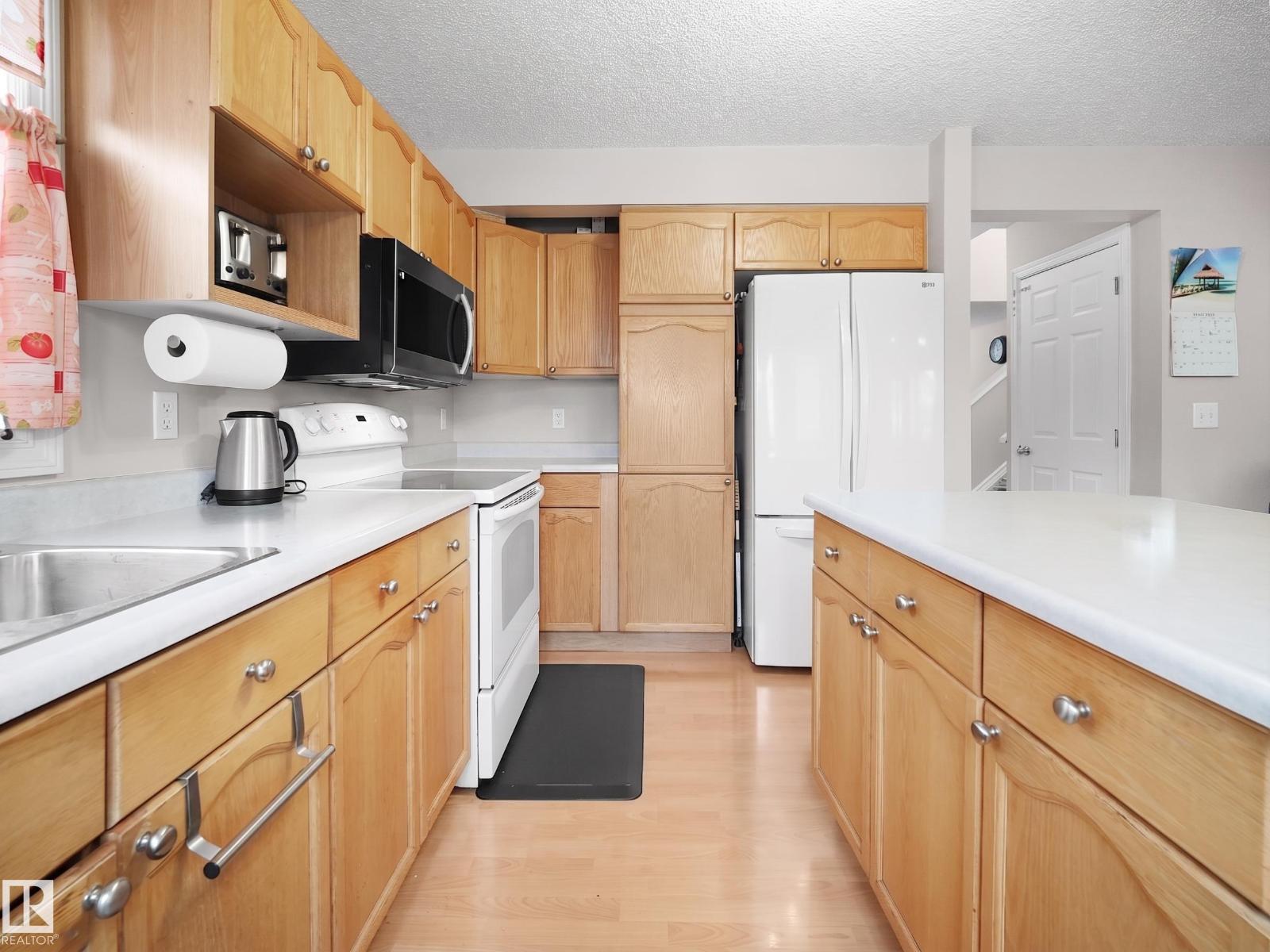 21379 89 Av Nw Nw, Edmonton, Alberta  T5T 6V3 - Photo 5 - E4484281