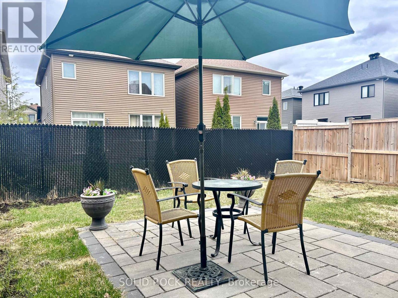 154 Westover Crescent, Ottawa, Ontario  K2T 0K6 - Photo 37 - X12994384