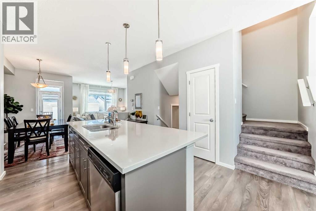 462 Walgrove Way Se, Calgary, Alberta  T2X 4E9 - Photo 4 - A2303333