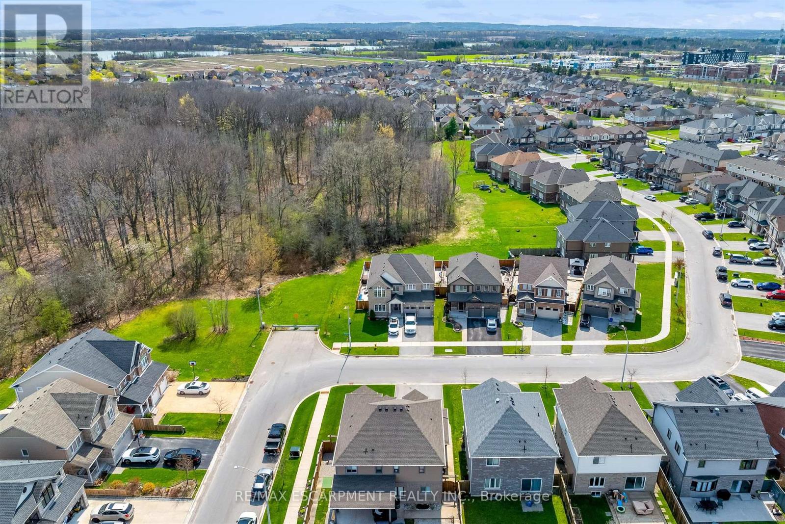 1 ELDERBERRY ROAD, thorold (confederation heights), Ontario