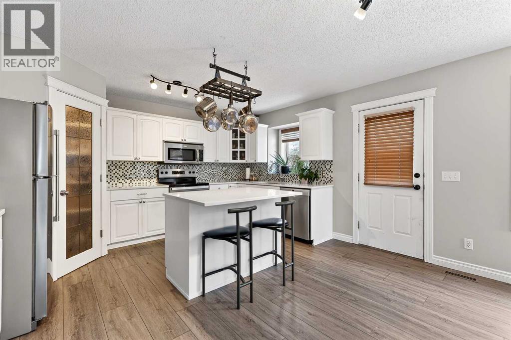 125 Crystalridge Drive, Okotoks, Alberta  T1S 1T9 - Photo 4 - A2291268