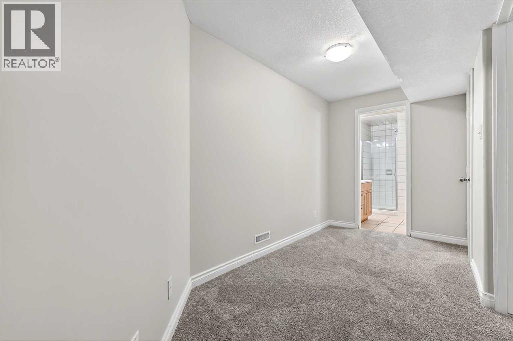 125 Crystalridge Drive, Okotoks, Alberta  T1S 1T9 - Photo 34 - A2291268