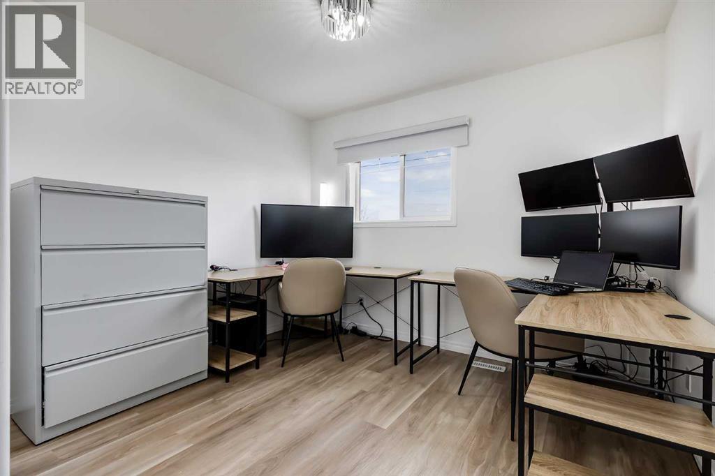 15, 102 Canoe Square SW, Airdrie, Alberta  T4B 2Z1 - Photo 19 - A2302539