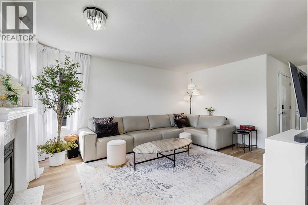 15, 102 Canoe Square SW, Airdrie, Alberta  T4B 2Z1 - Photo 5 - A2302539