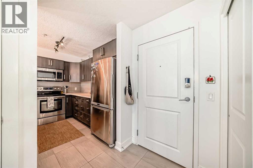 210, 611 Edmonton Trail NE, Calgary, Alberta  T2E 3J3 - Photo 5 - A2303736