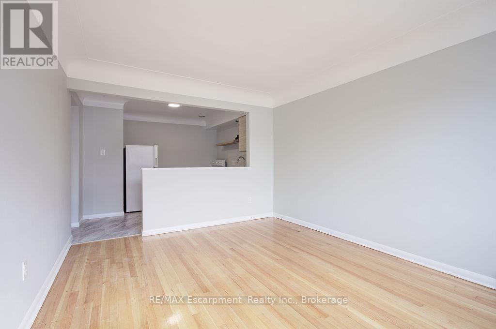 204 - 830 Robinson Street, Burlington (Brant), Ontario  L7R 2L5 - Photo 8 - W13045370