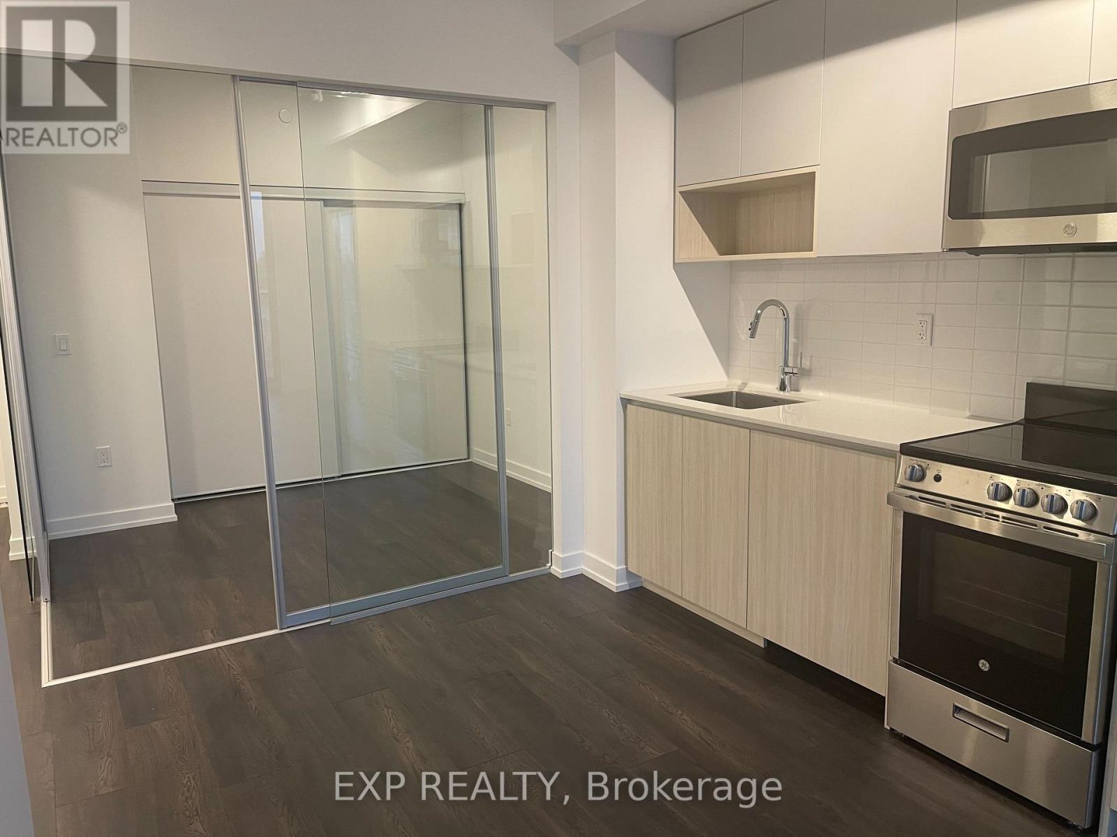 521 - 799 The Queensway, Toronto, Ontario  M8Z 0H3 - Photo 5 - W13030632