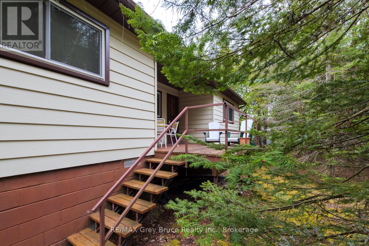 85 Grant Watson Drive, Northern Bruce Peninsula, Ontario  N0H 2R0 - Photo 8 - X13045372