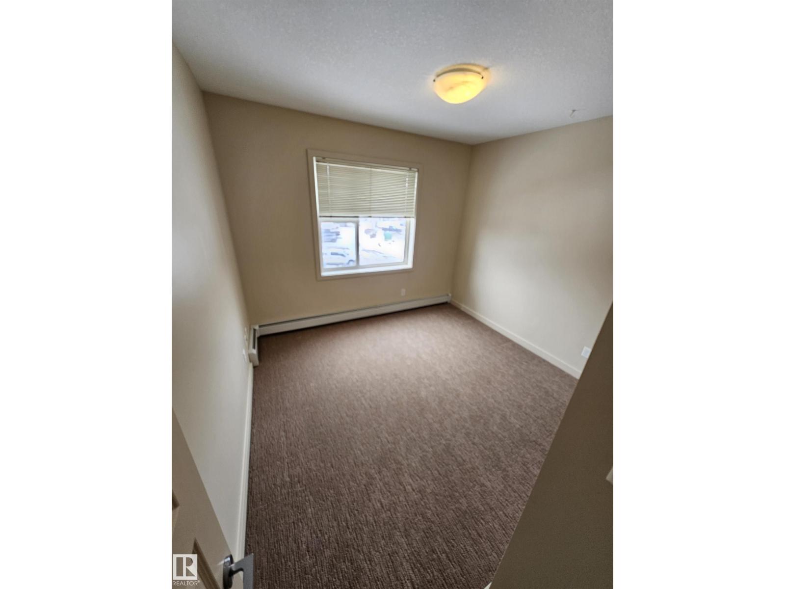 Unknown Address, ,     - Photo 8 - E4484282