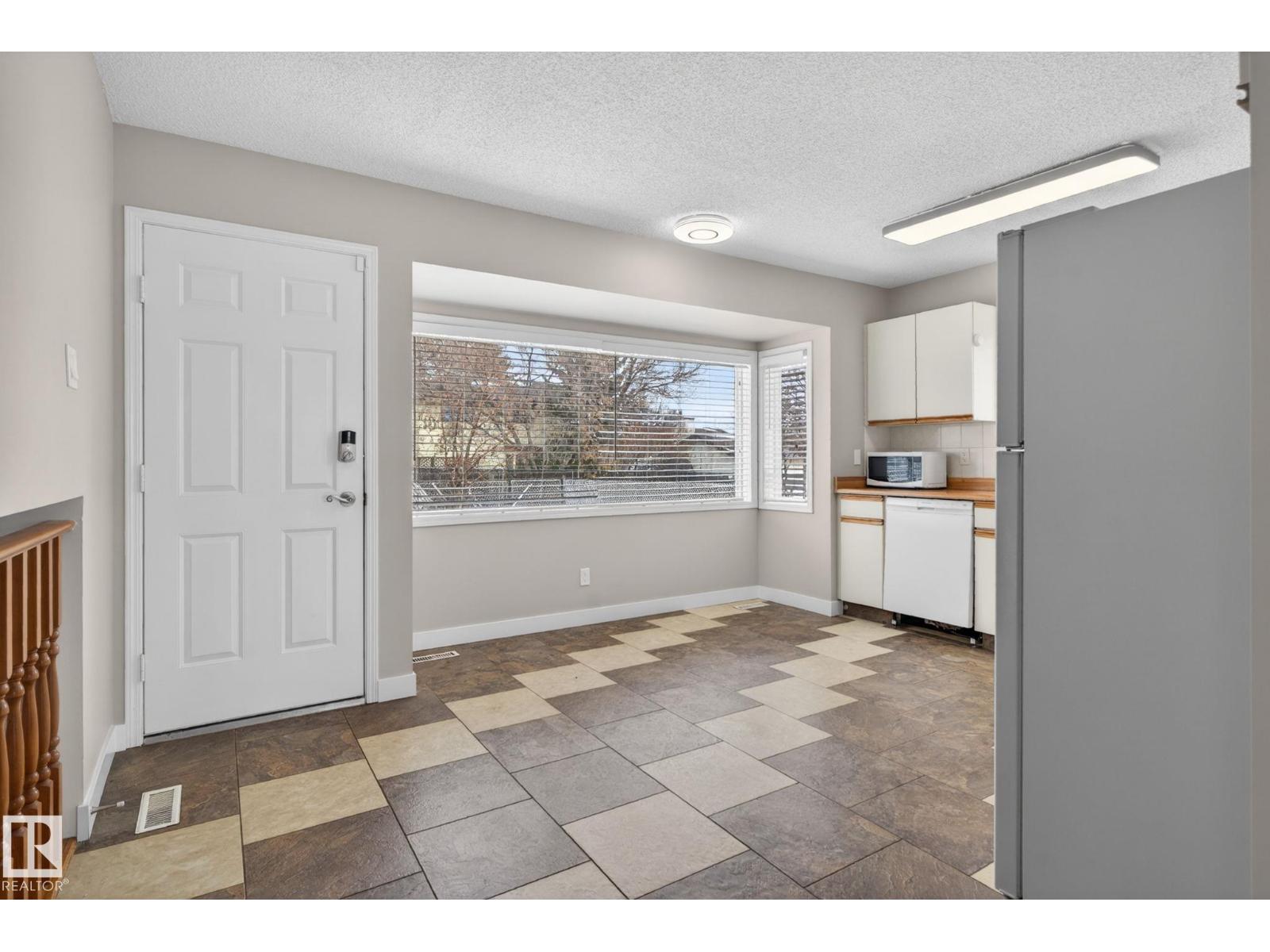 18604 97a Av Nw, Edmonton, Alberta  T5T 3J4 - Photo 7 - E4484283