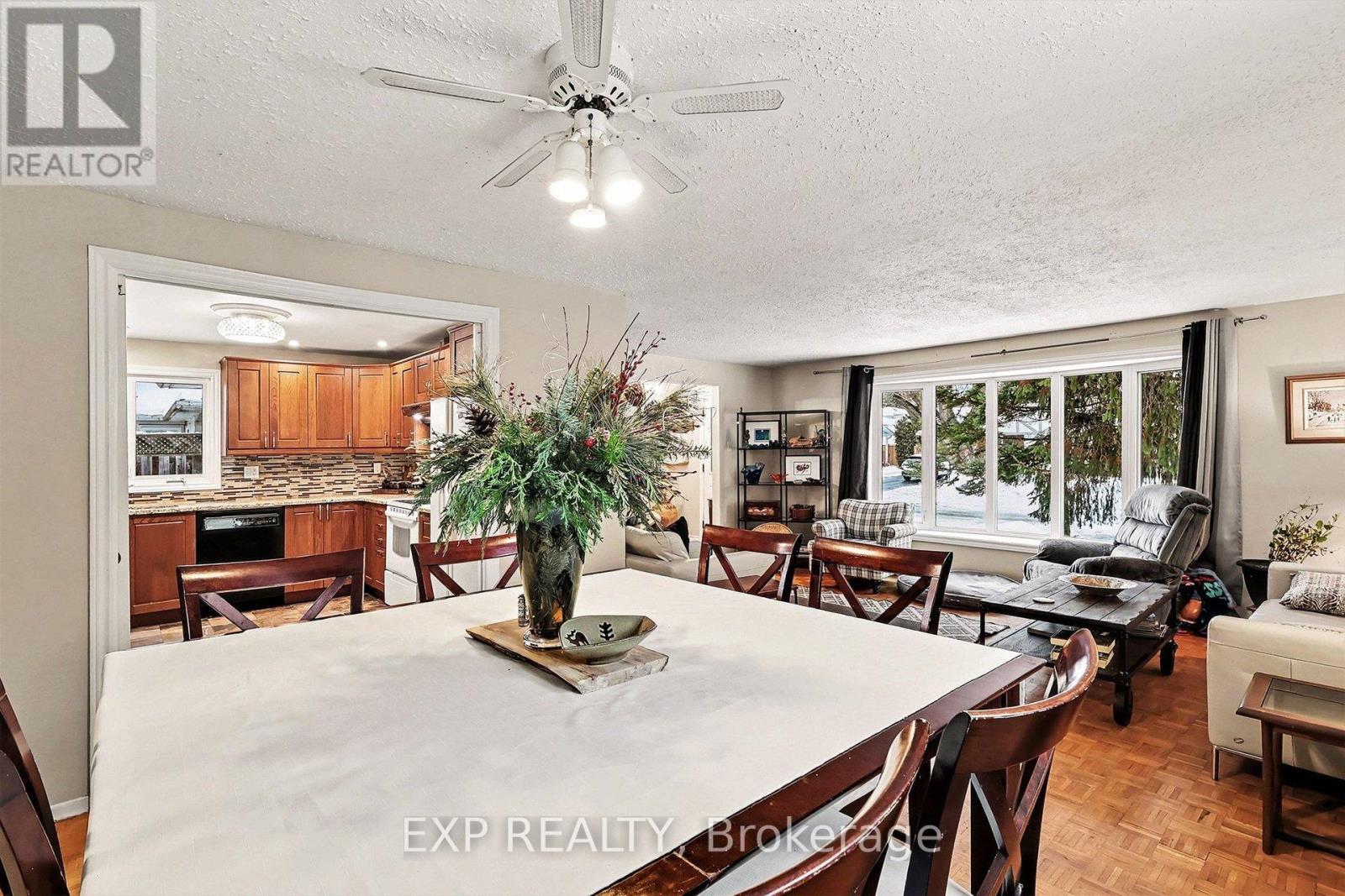 15 Wedgewood Crescent, Ottawa, Ontario  K1B 4B5 - Photo 10 - X13045366