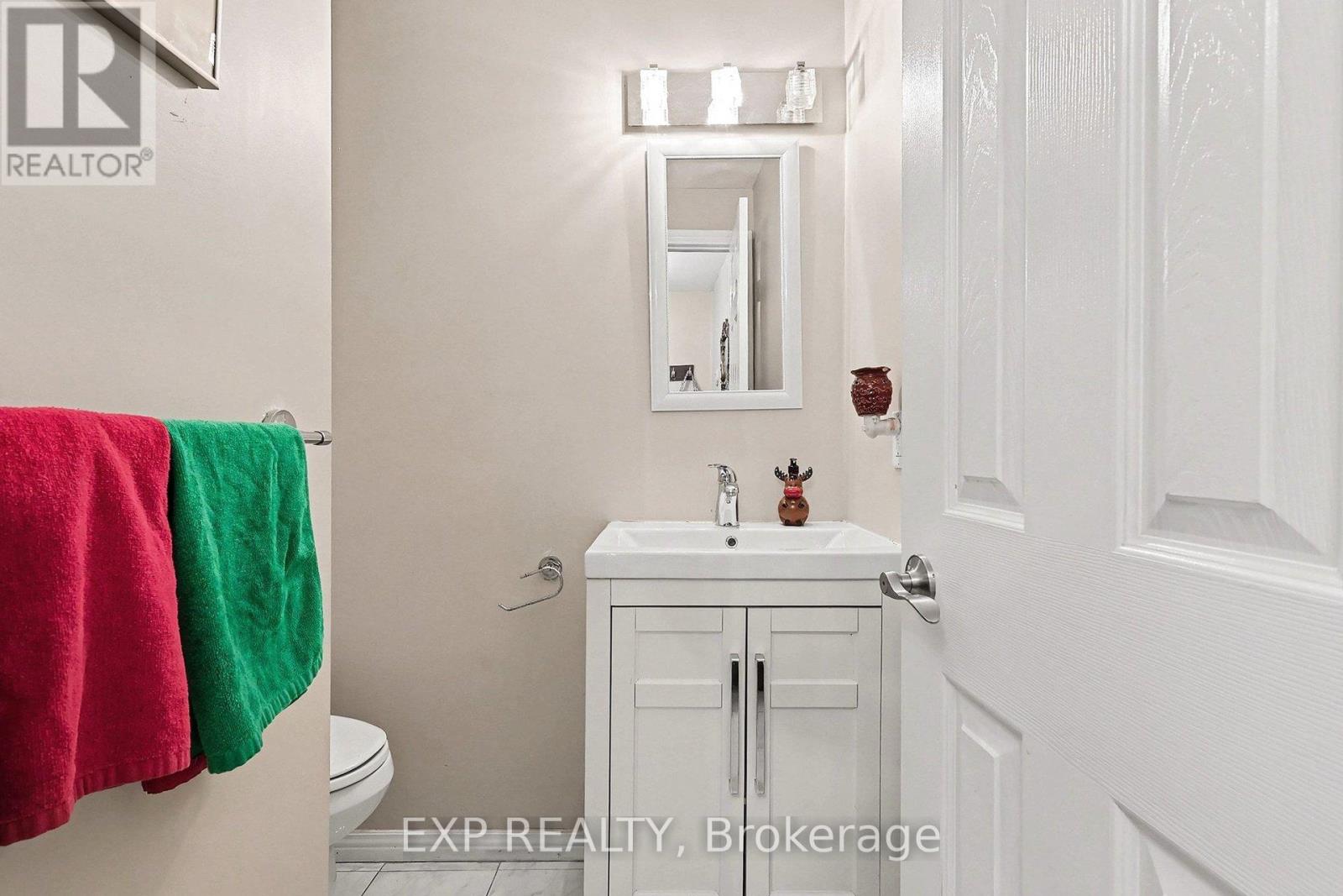 15 Wedgewood Crescent, Ottawa, Ontario  K1B 4B5 - Photo 3 - X13045366