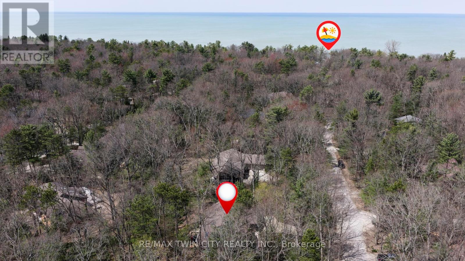 10325 Grand Oaks Drive, Lambton Shores, Ontario  N0M 1T0 - Photo 42 - X13044710