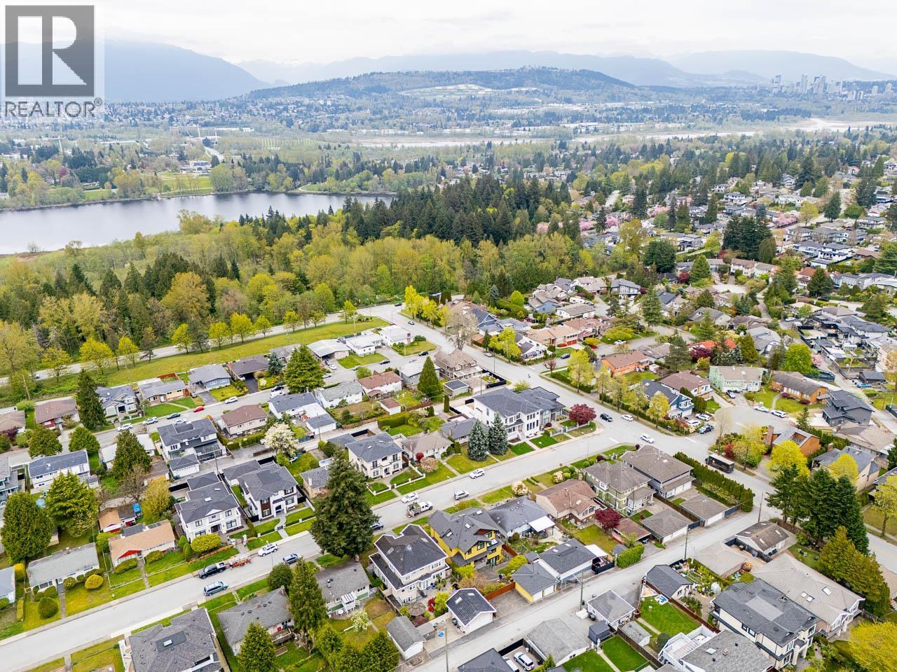 6257 Berwick Street, Burnaby, British Columbia  V5H 1W3 - Photo 9 - R3114754