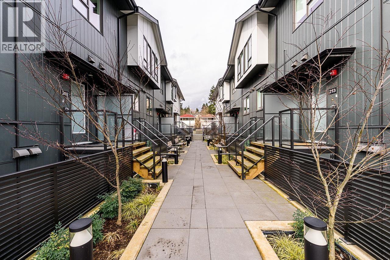 210 7161 17th Avenue, Burnaby, British Columbia  V3N 0K1 - Photo 28 - R3115674